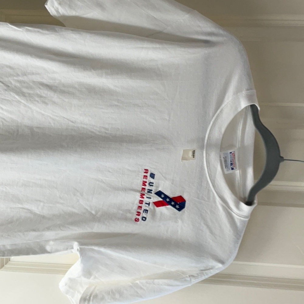 United Airlines T shirt 100% cotton